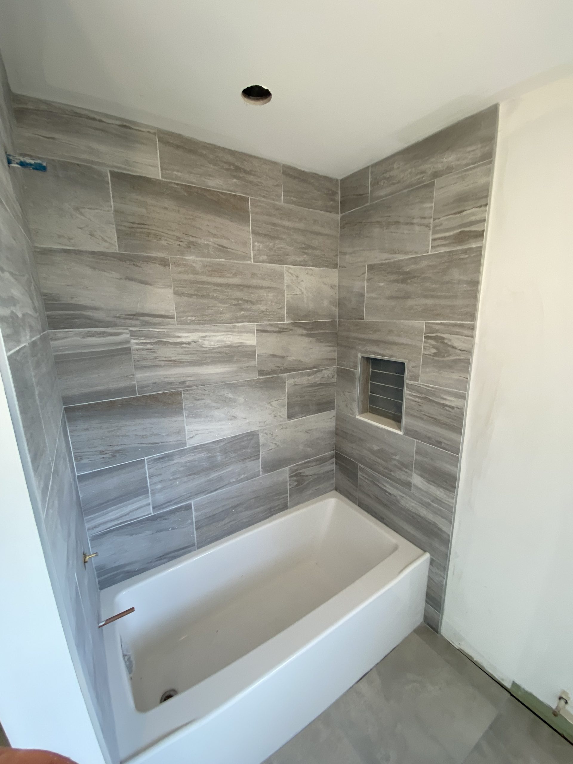 Reliable tile installation contractors for residential projects Reliable tile installation contractors for residential projects